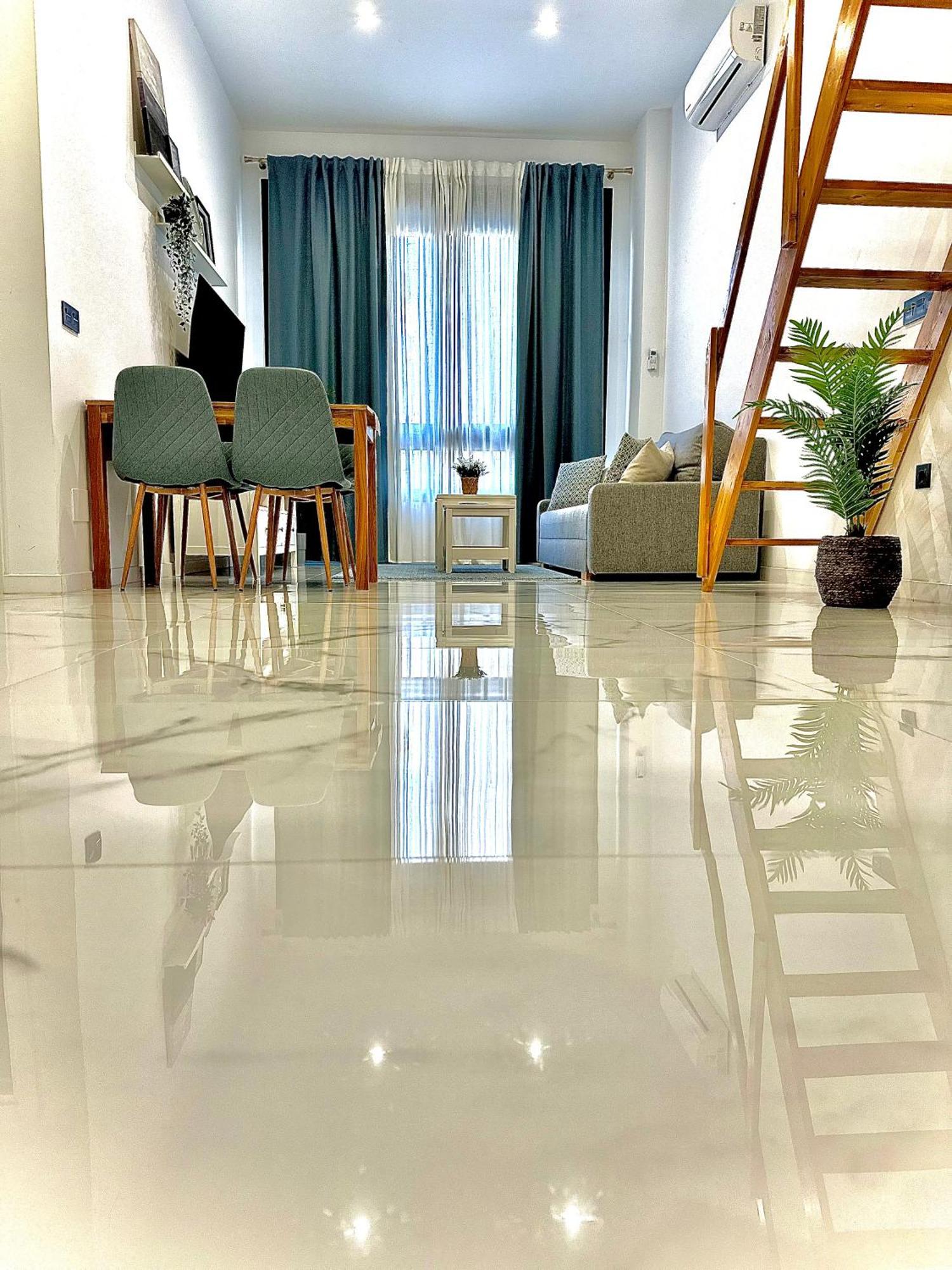 Mark Suite B8 Fuengirola Luaran gambar
