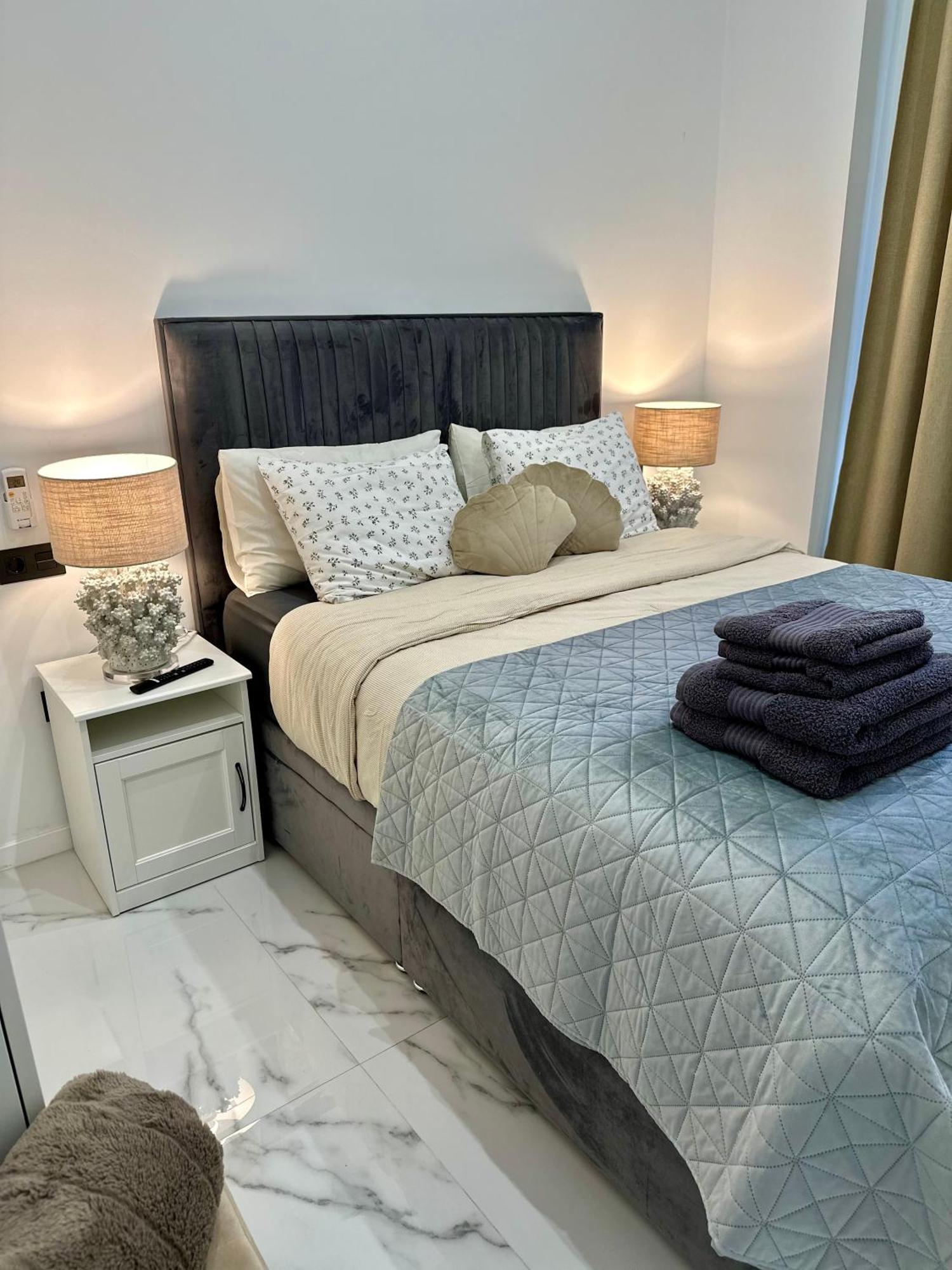 Mark Suite B8 Fuengirola Luaran gambar
